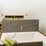 Apart Simon Seefeld * Seefeld in Tirol